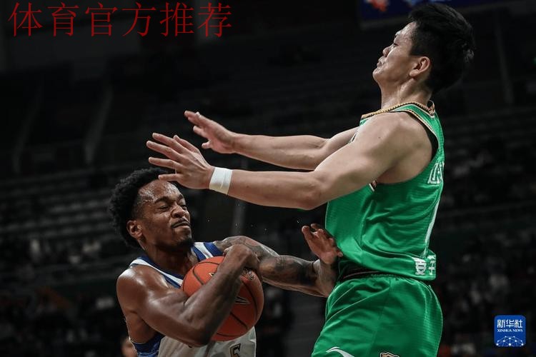 组图:辽宁主场击败广厦 王博对布朗非常不满 组图:辽宁主场击败广厦 王博对布朗非常不满